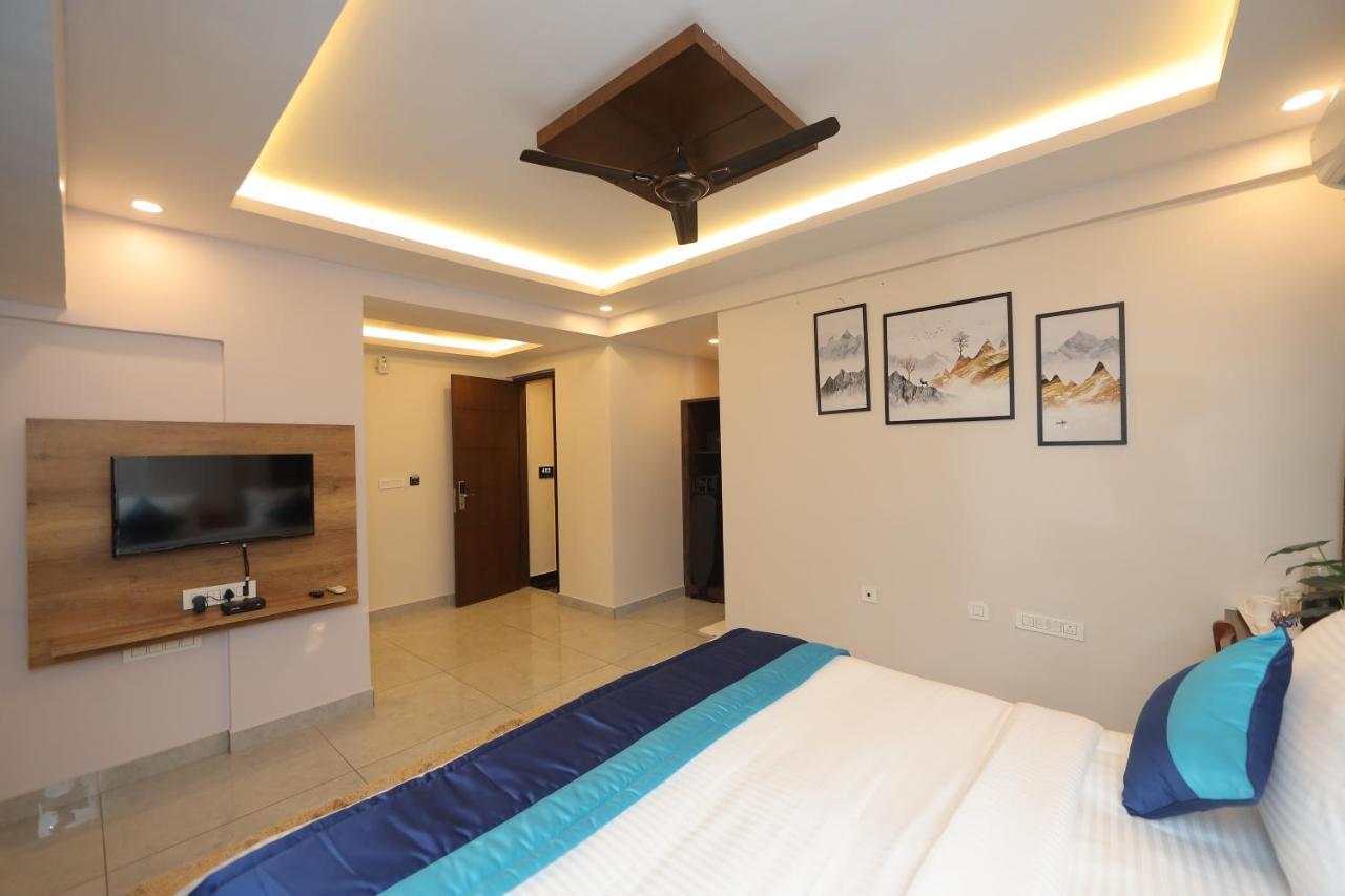 Vovo Hotels Yelahanka Εξωτερικό φωτογραφία
