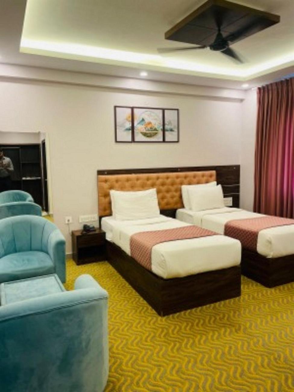 Vovo Hotels Yelahanka Εξωτερικό φωτογραφία