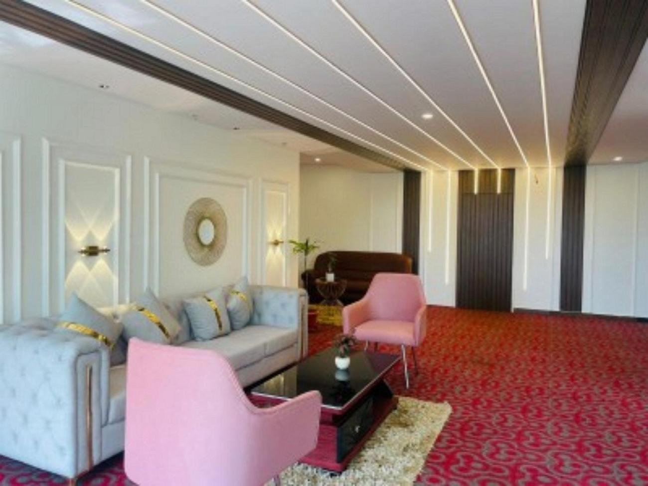 Vovo Hotels Yelahanka Εξωτερικό φωτογραφία
