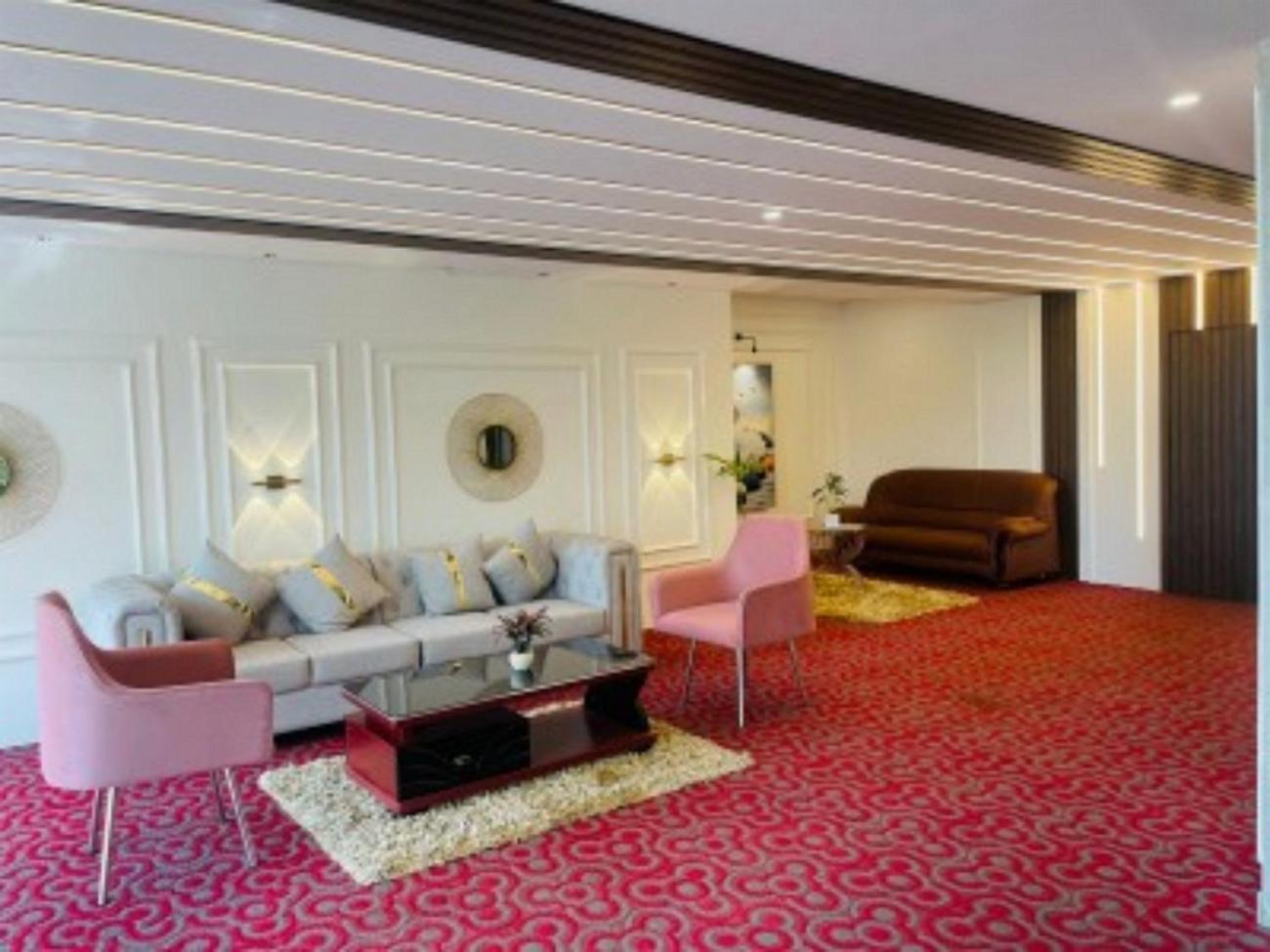 Vovo Hotels Yelahanka Εξωτερικό φωτογραφία