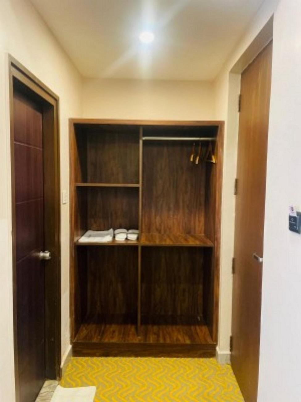Vovo Hotels Yelahanka Εξωτερικό φωτογραφία